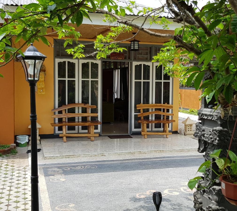 Dewi Sri Guesthouse Mataram Exteriér fotografie