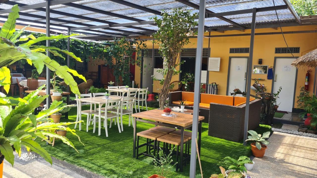 Dewi Sri Guesthouse Mataram Exteriér fotografie