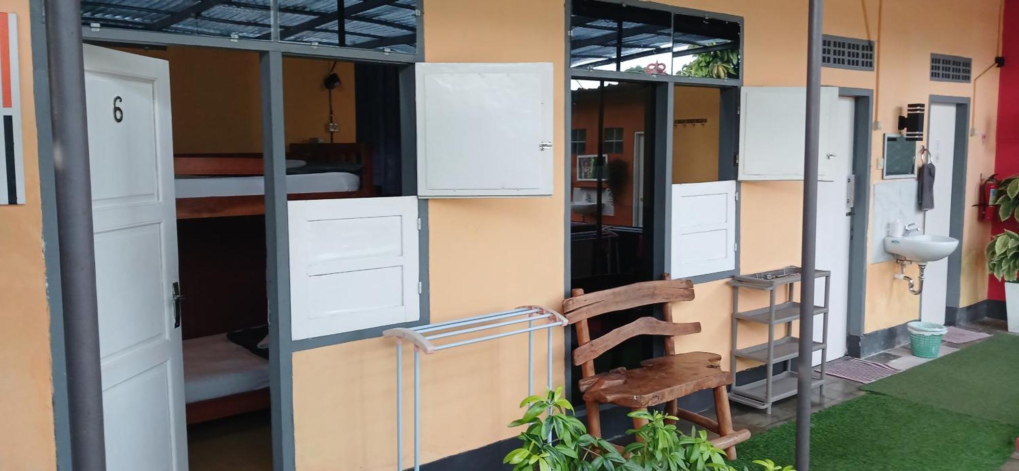 Dewi Sri Guesthouse Mataram Exteriér fotografie